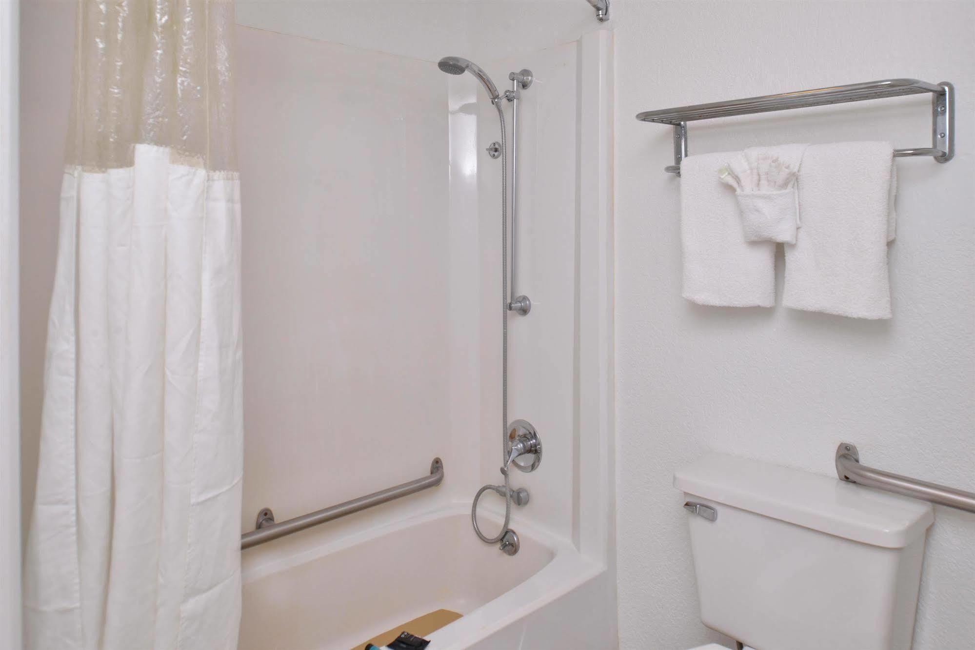 Americas Best Value Inn & Suites Jackson Dış mekan fotoğraf